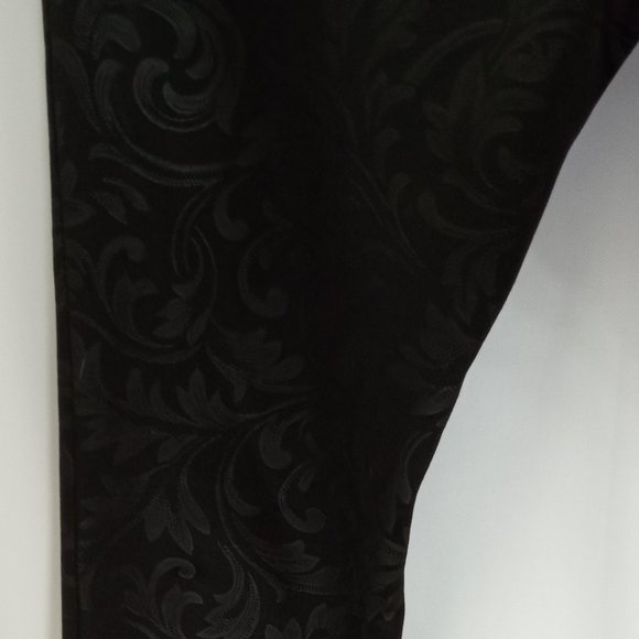 Flirtatious Brand Women's Size L Pull-On Pants Black Silver Embossed - Picture 12 of 14